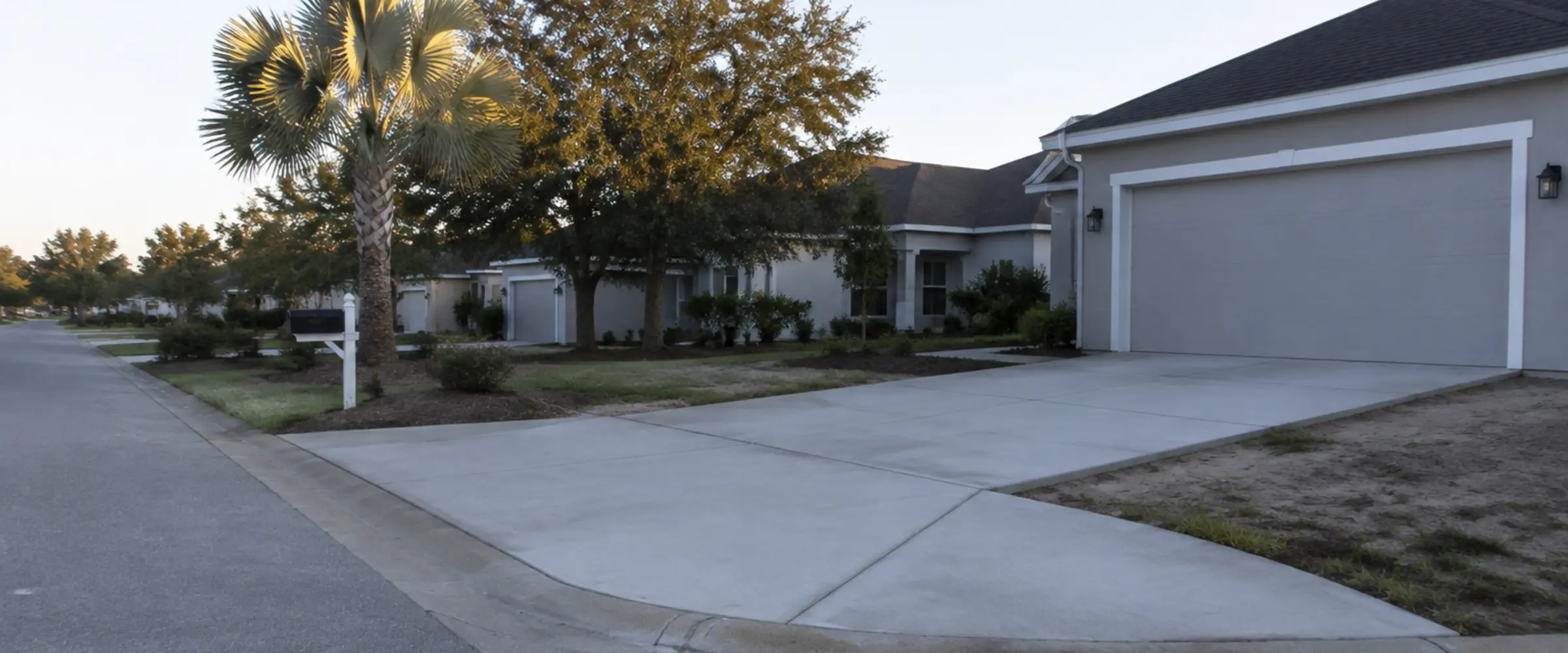 Finished concrete driveway in Lakeland, Florida